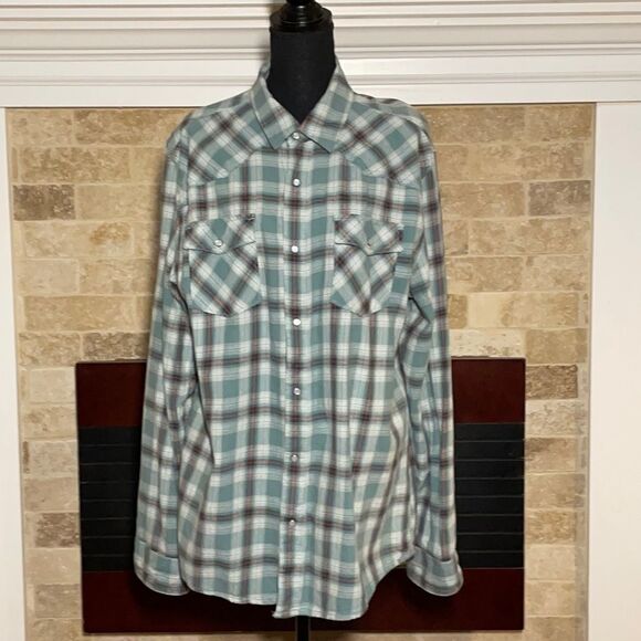 Urban pipeline plaid shirt - Picture 1 of 5